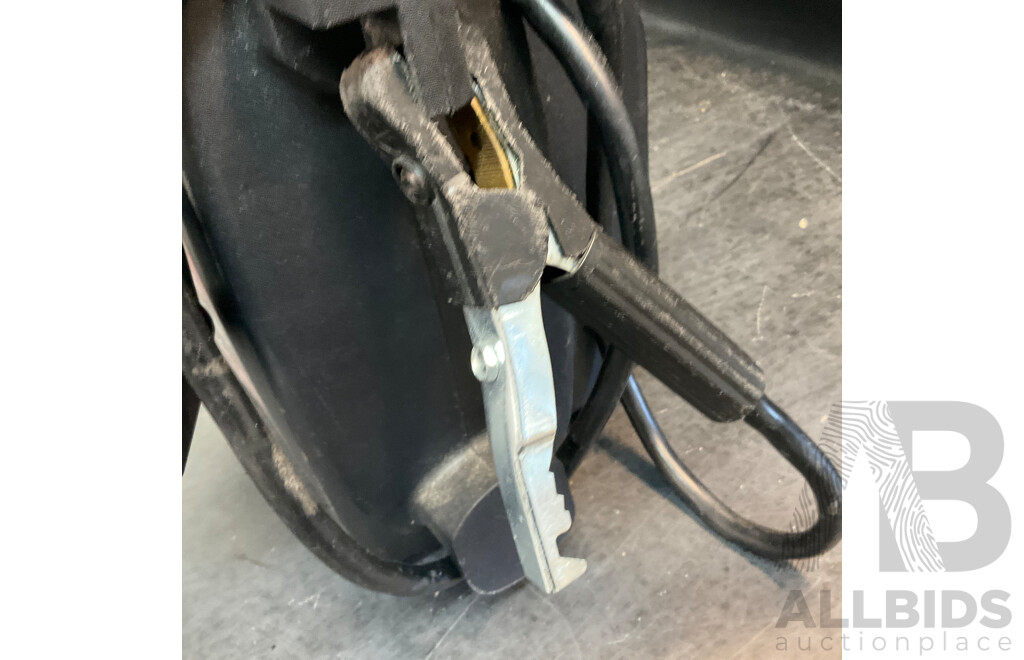 SCA 8 Cylinder HD Jump Starter