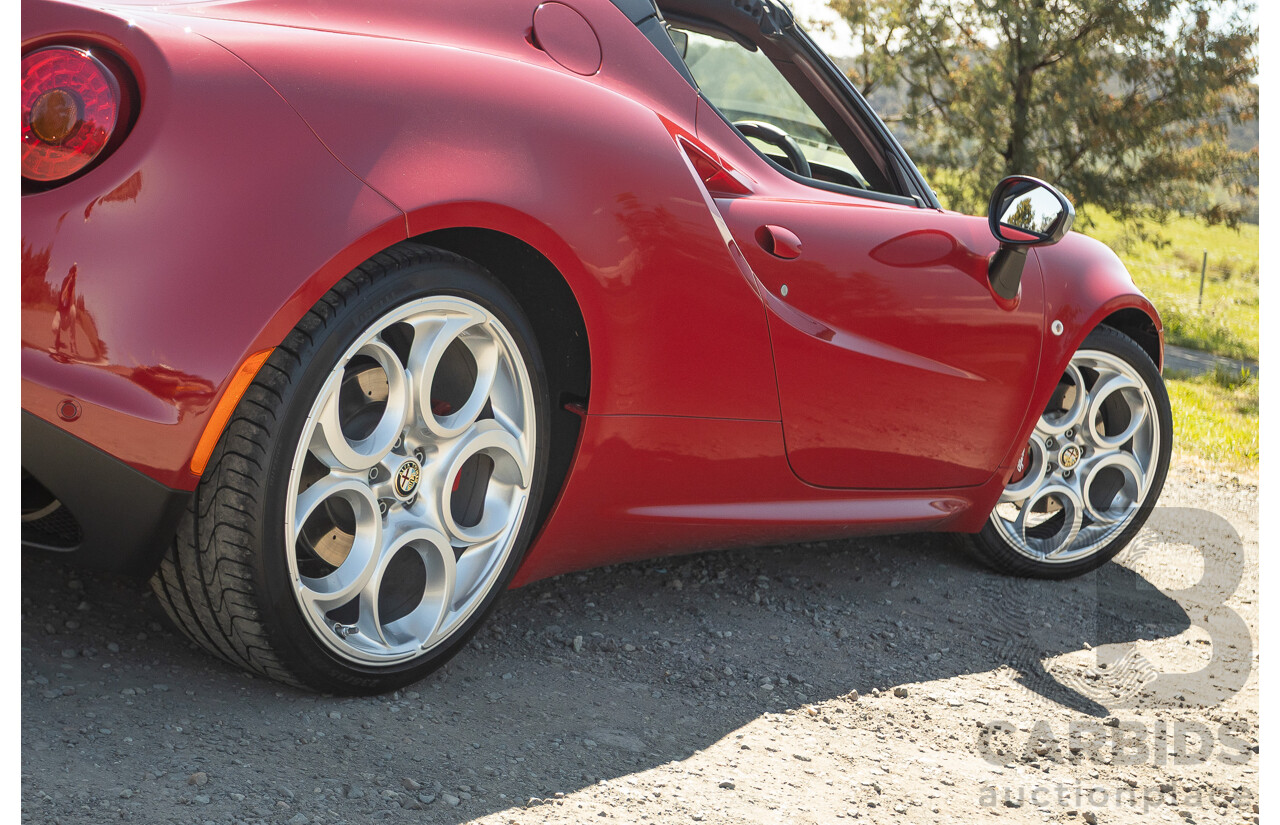 1/2016 Alfa Romeo 4C Spider 2d Convertible Alfa Red Turbo 1.7L