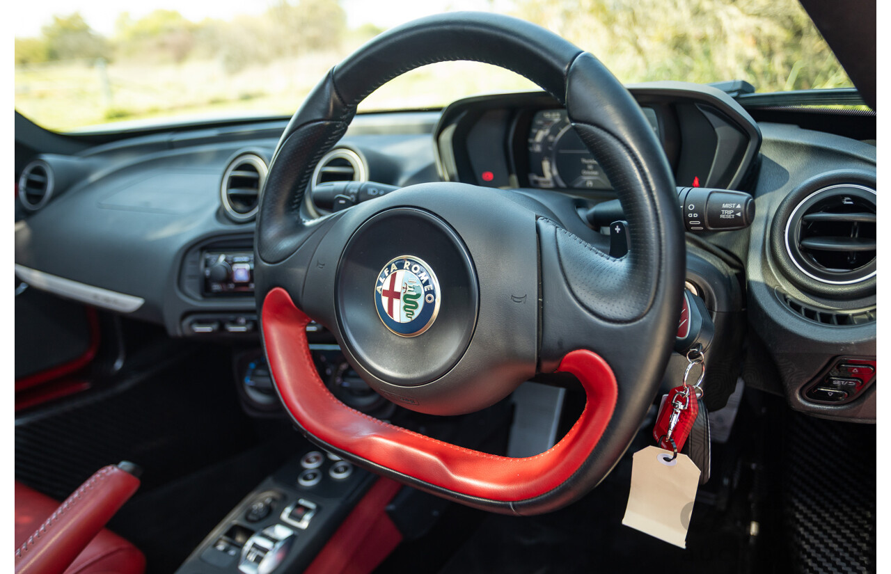 1/2016 Alfa Romeo 4C Spider 2d Convertible Alfa Red Turbo 1.7L