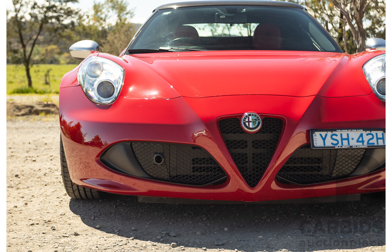 1/2016 Alfa Romeo 4C Spider 2d Convertible Alfa Red Turbo 1.7L
