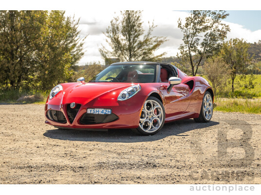 1/2016 Alfa Romeo 4C Spider 2d Convertible Alfa Red Turbo 1.7L