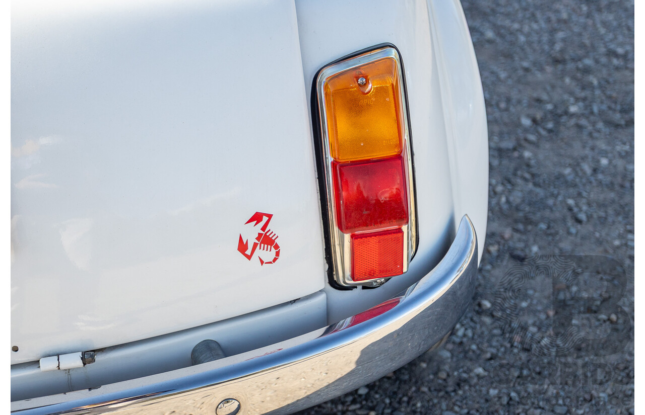 1/1969 Fiat 500 F Sun-Roof 2d Sedan White 0.5L