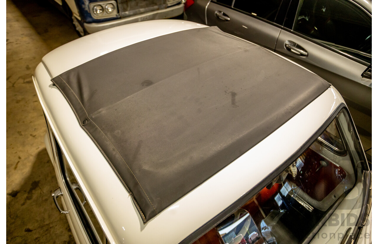 1/1969 Fiat 500 F Sun-Roof 2d Sedan White 0.5L