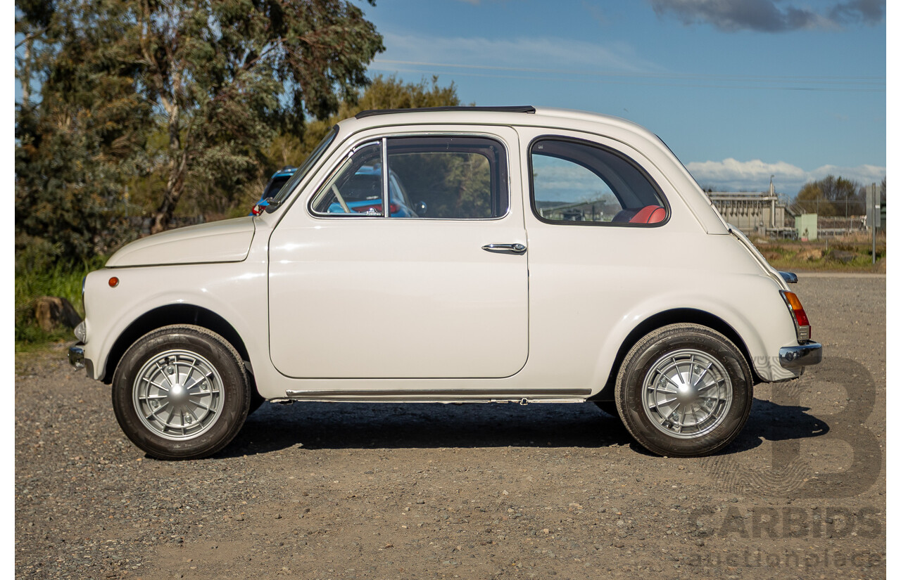 1/1969 Fiat 500 F Sun-Roof 2d Sedan White 0.5L