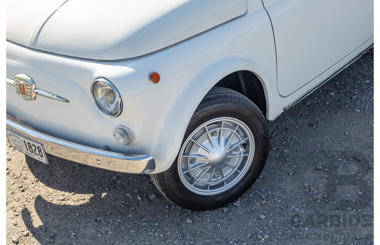 1/1969 Fiat 500 F Sun-Roof 2d Sedan White 0.5L