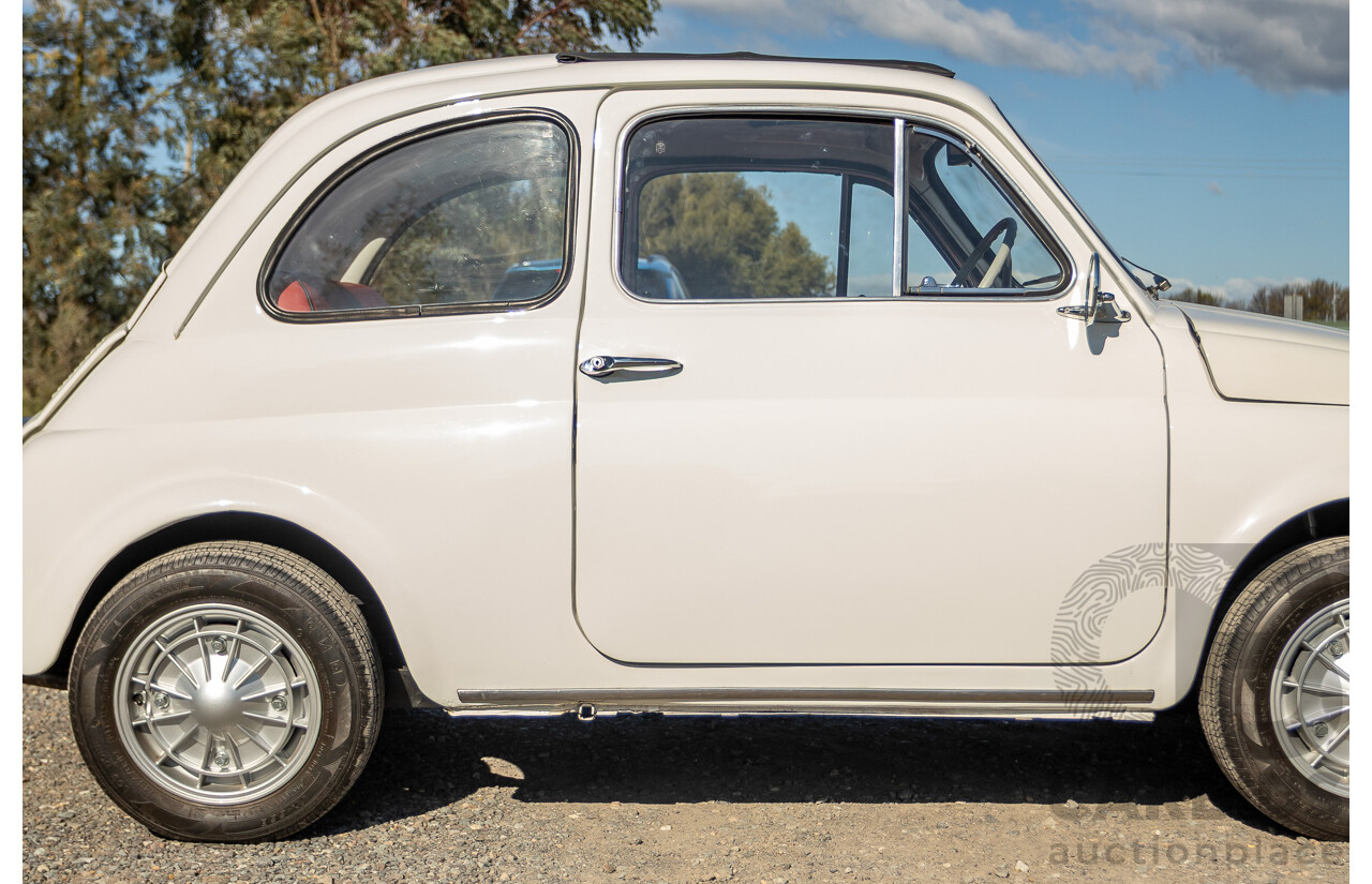 1/1969 Fiat 500 F Sun-Roof 2d Sedan White 0.5L