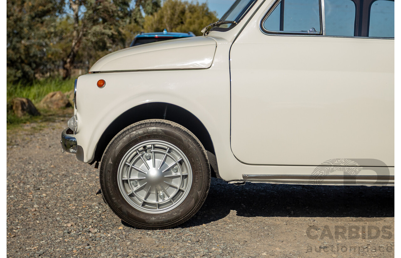 1/1969 Fiat 500 F Sun-Roof 2d Sedan White 0.5L