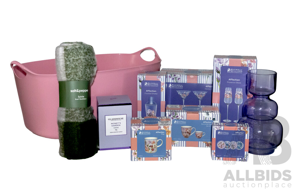 L25 - Maxwell Williams Homeware Pack - Glasses, Cups, Throw, Candle and More