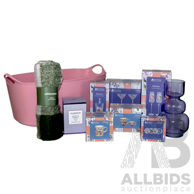 L25 - Maxwell Williams Homeware Pack - Glasses, Cups, Throw, Candle and More
