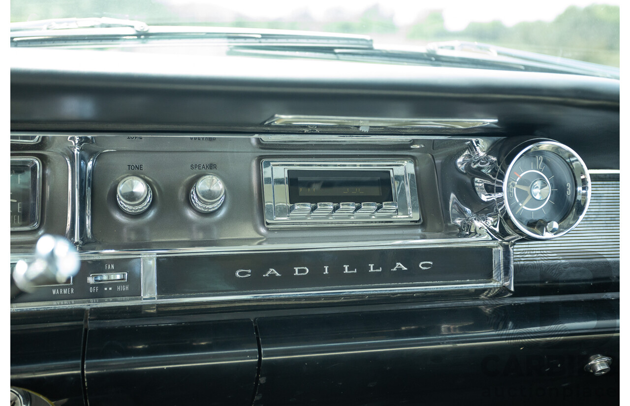 01/1961 Cadillac DeVille Short Deck 4d Sedan White V8 6.4L