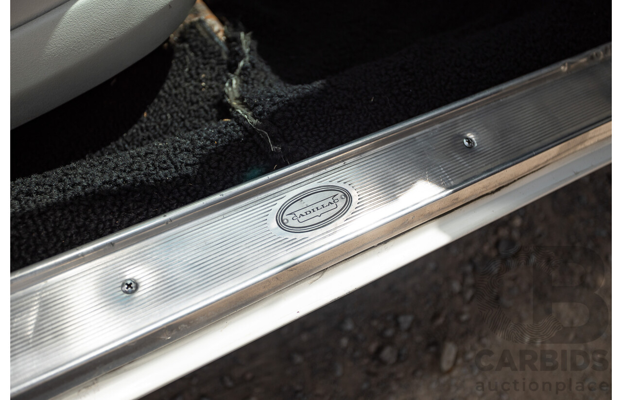 01/1961 Cadillac DeVille Short Deck 4d Sedan White V8 6.4L