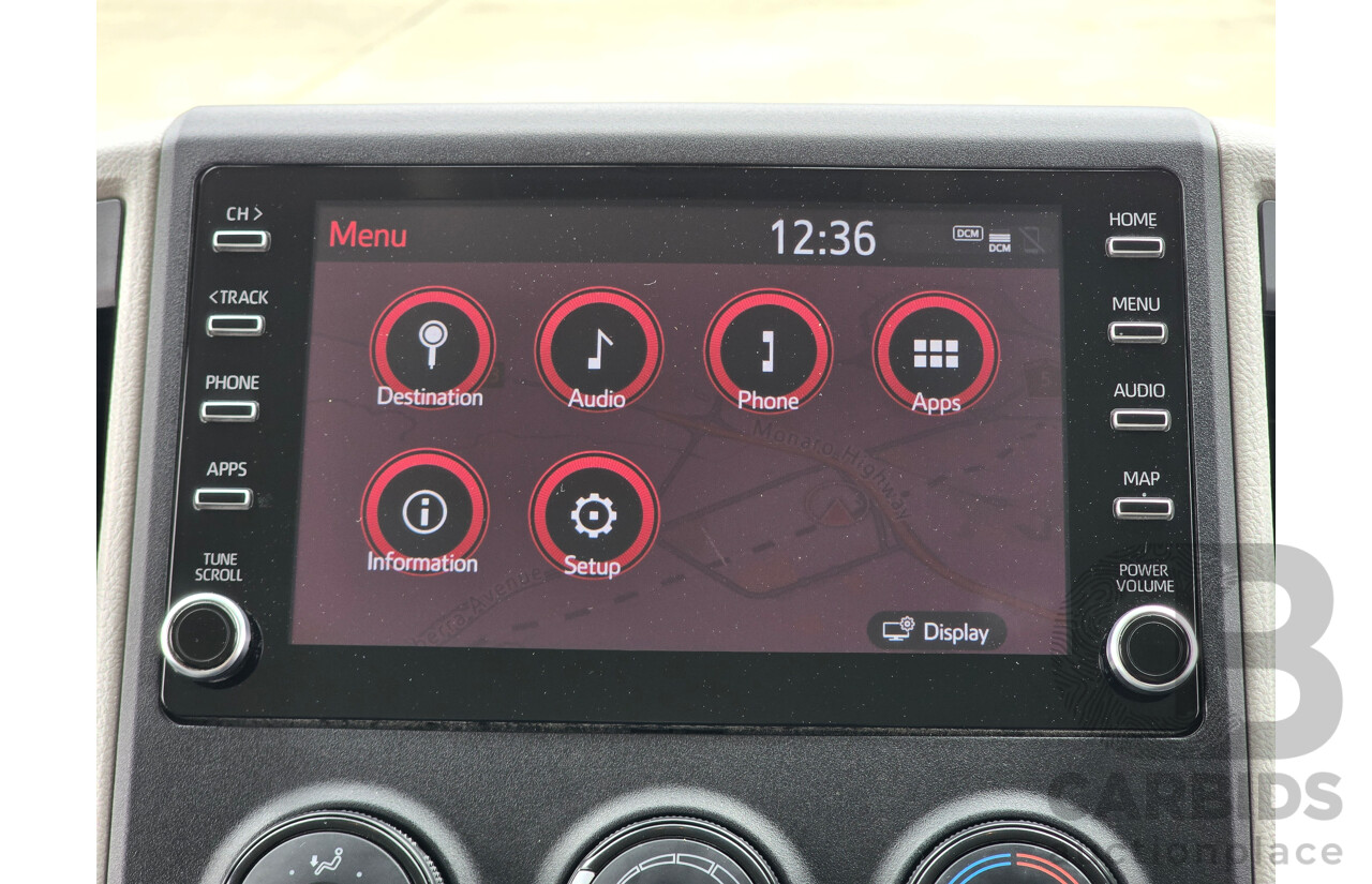 05/2022 Toyota Hiace LWB GDH300R 4d Van French Vanilla White Turbo Diesel 2.8L