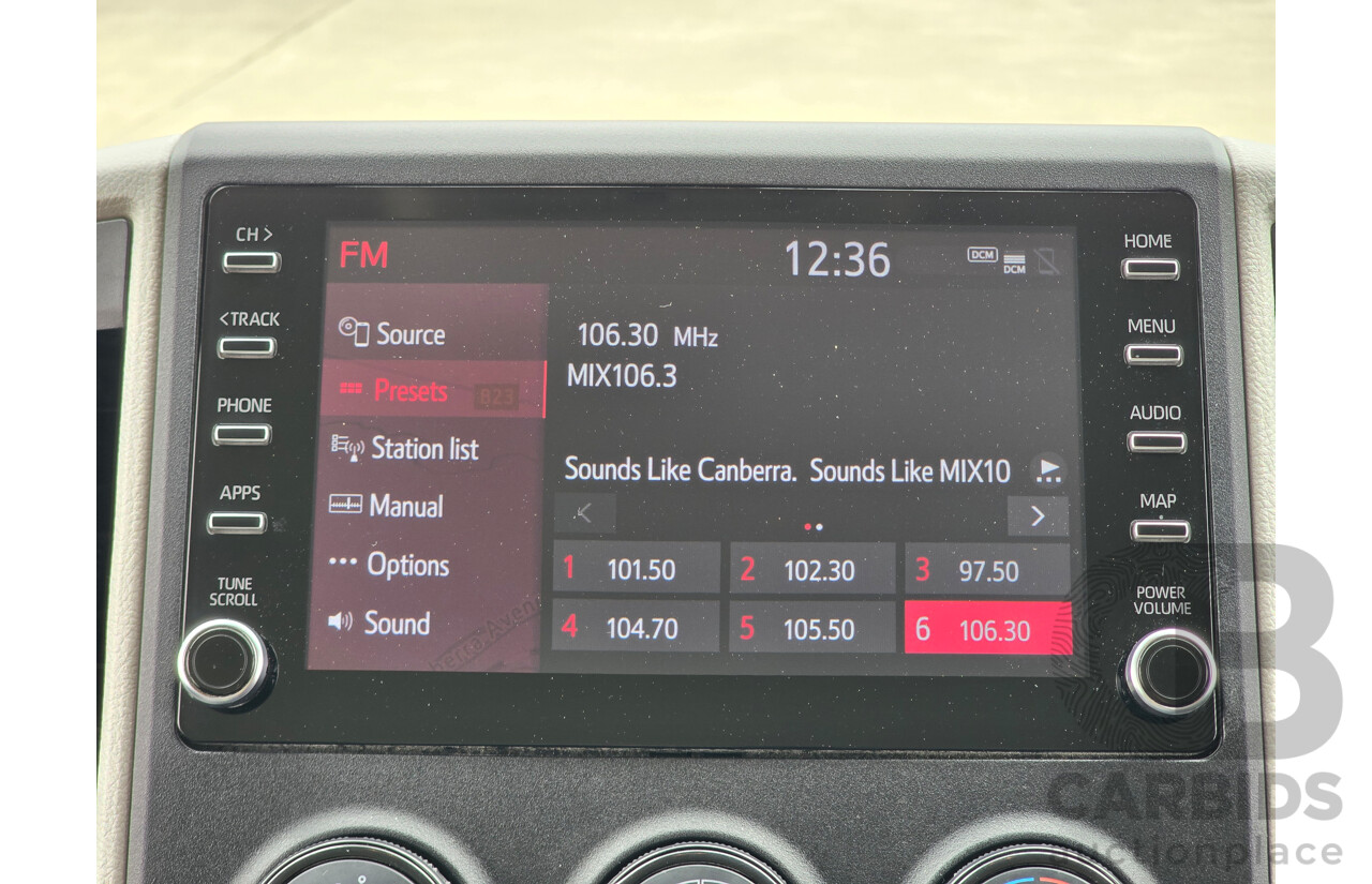 05/2022 Toyota Hiace LWB GDH300R 4d Van French Vanilla White Turbo Diesel 2.8L