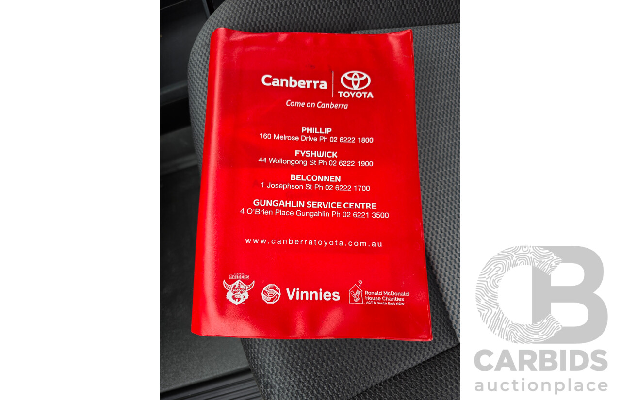 05/2022 Toyota Hiace LWB GDH300R 4d Van French Vanilla White Turbo Diesel 2.8L