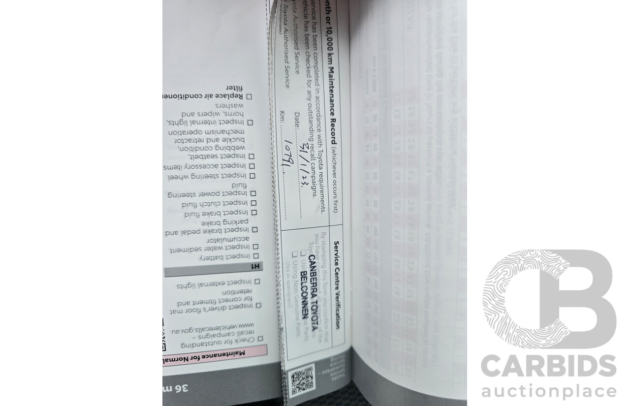 05/2022 Toyota Hiace LWB GDH300R 4d Van French Vanilla White Turbo Diesel 2.8L