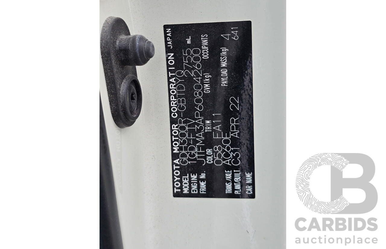 05/2022 Toyota Hiace LWB GDH300R 4d Van French Vanilla White Turbo Diesel 2.8L