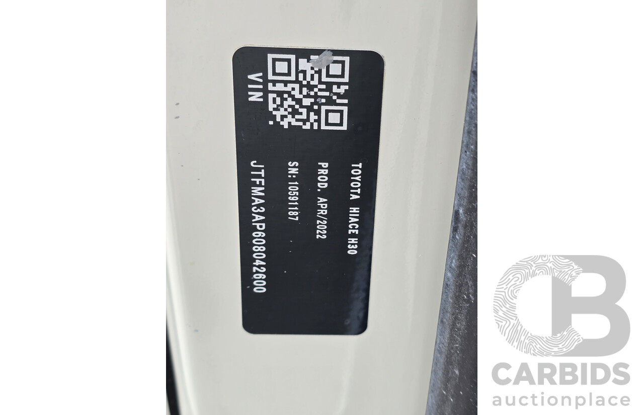 05/2022 Toyota Hiace LWB GDH300R 4d Van French Vanilla White Turbo Diesel 2.8L