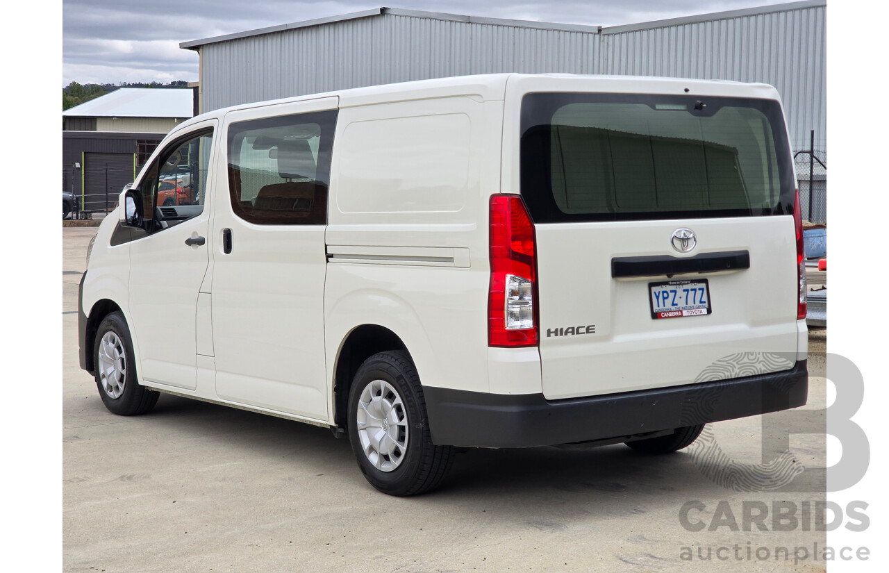 05/2022 Toyota Hiace LWB GDH300R 4d Van French Vanilla White Turbo Diesel 2.8L