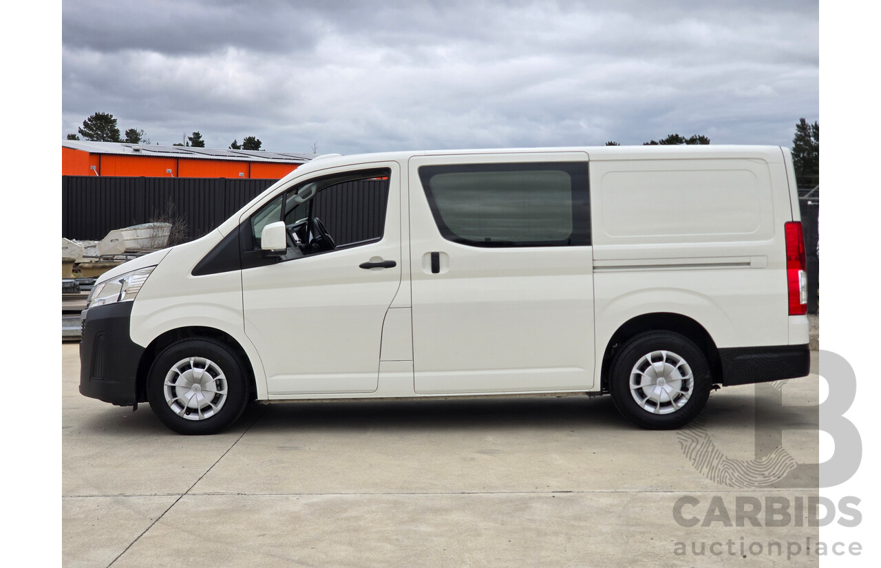 05/2022 Toyota Hiace LWB GDH300R 4d Van French Vanilla White Turbo Diesel 2.8L