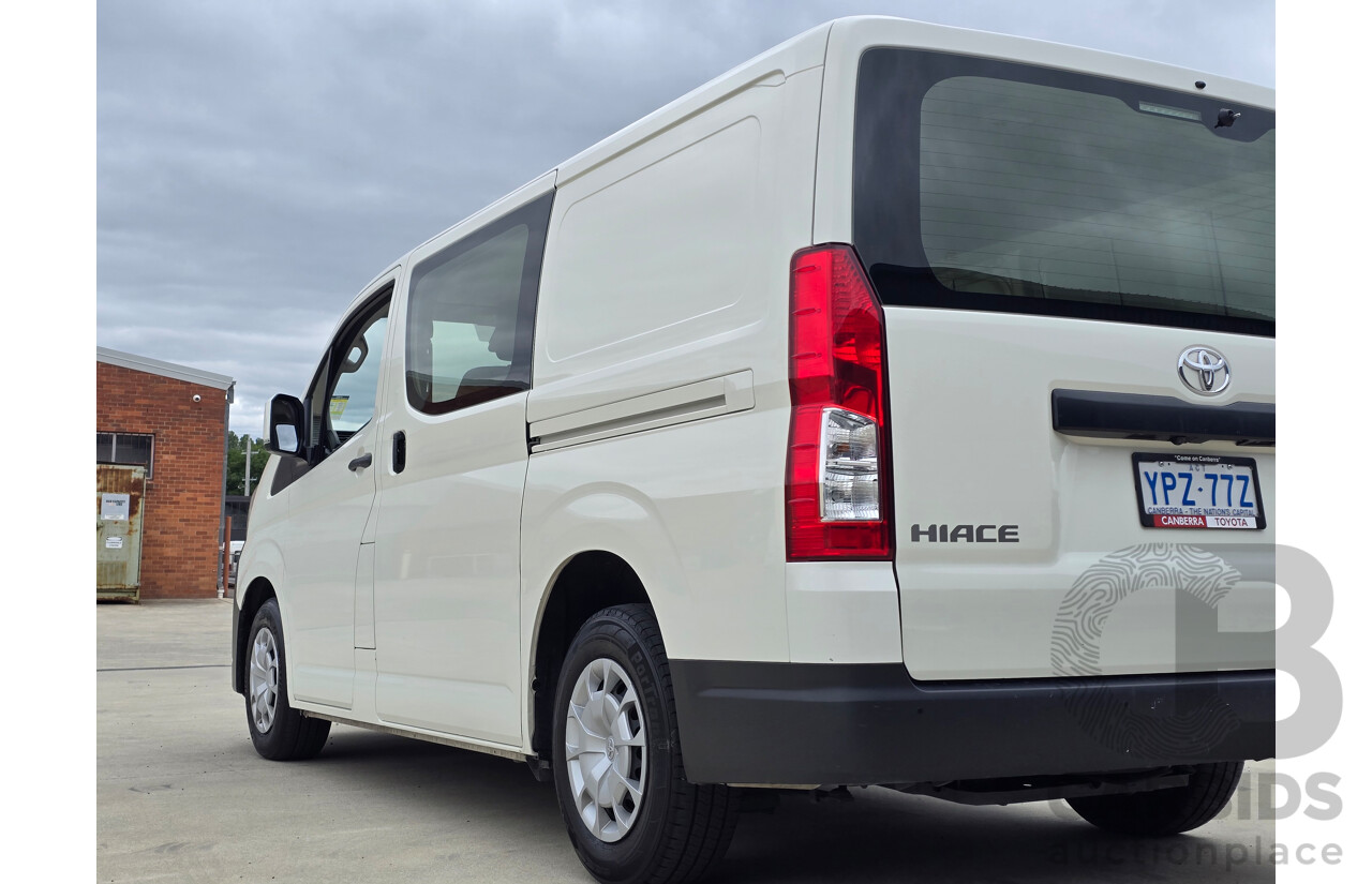 05/2022 Toyota Hiace LWB GDH300R 4d Van French Vanilla White Turbo Diesel 2.8L