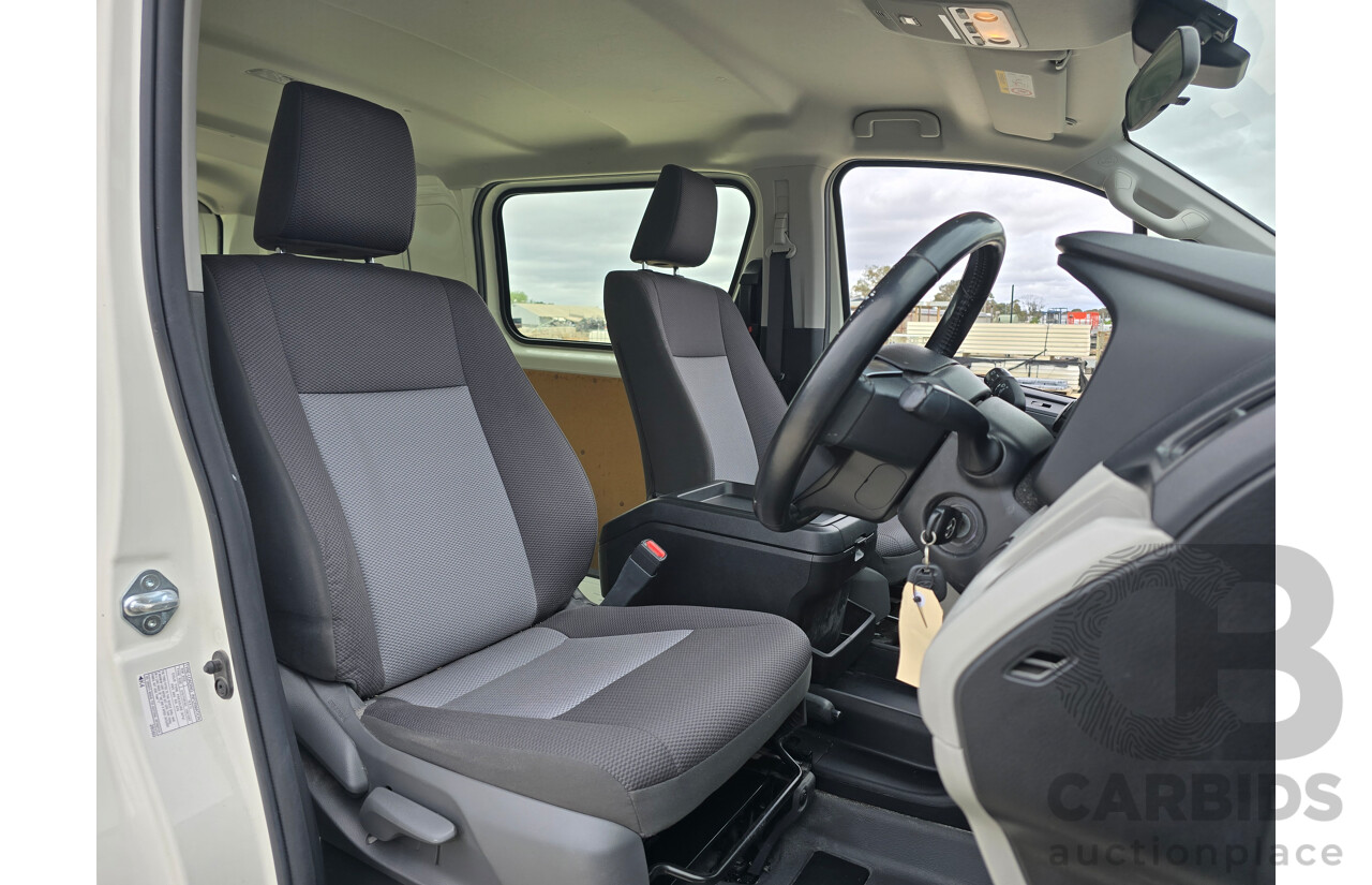 05/2022 Toyota Hiace LWB GDH300R 4d Van French Vanilla White Turbo Diesel 2.8L