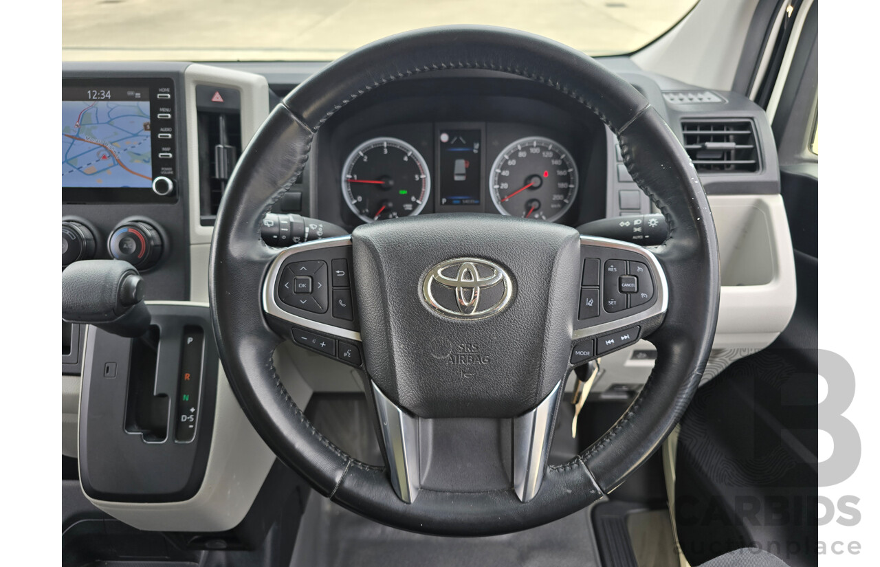 05/2022 Toyota Hiace LWB GDH300R 4d Van French Vanilla White Turbo Diesel 2.8L