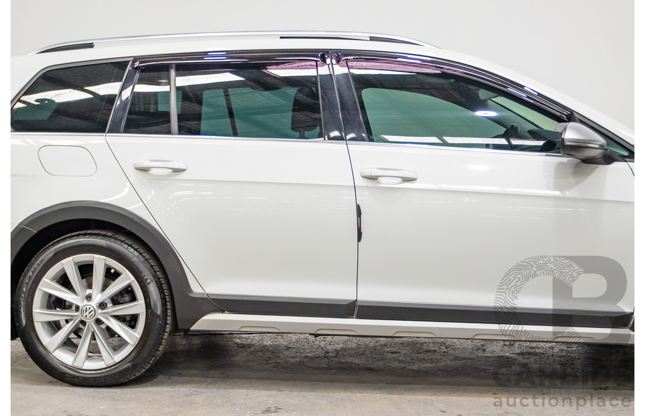 02/2017 Volkswagen Golf Alltrack 132 TSI (AWD) AU MY17 4D Wagon Pure White Turbo 1.8L