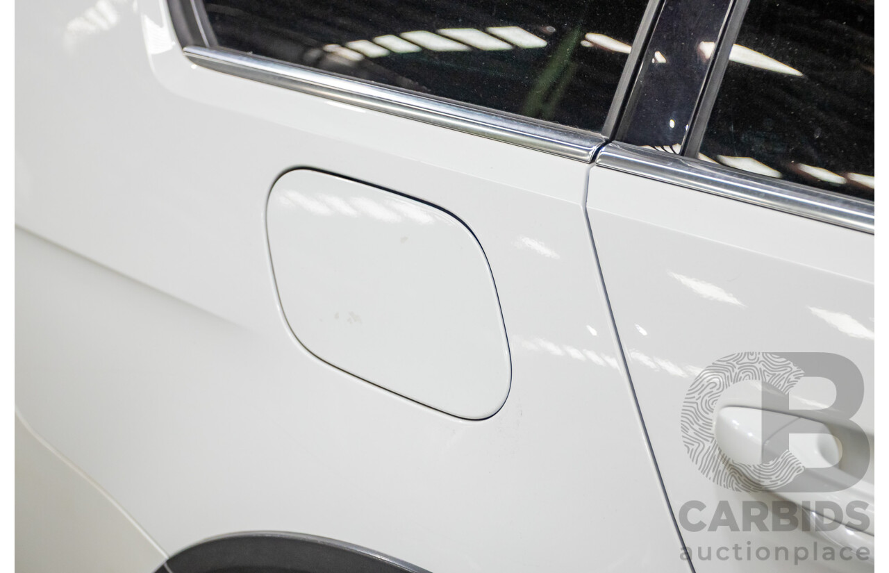 02/2017 Volkswagen Golf Alltrack 132 TSI (AWD) AU MY17 4D Wagon Pure White Turbo 1.8L