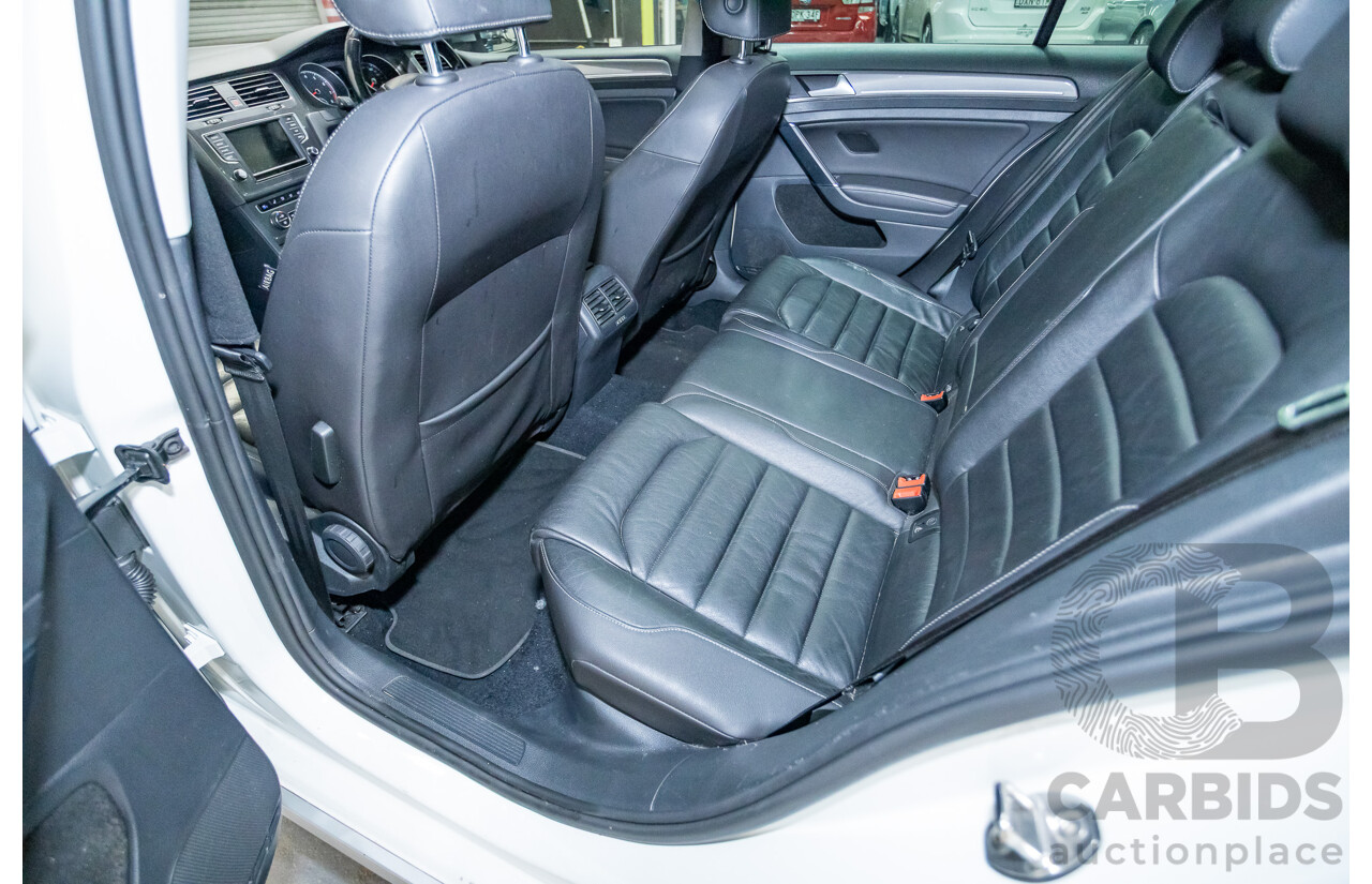 02/2017 Volkswagen Golf Alltrack 132 TSI (AWD) AU MY17 4D Wagon Pure White Turbo 1.8L