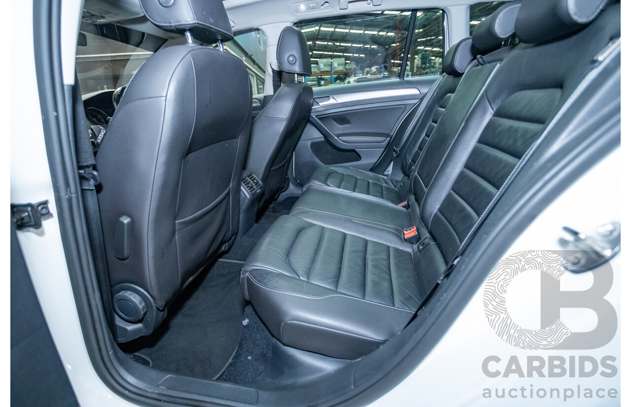 02/2017 Volkswagen Golf Alltrack 132 TSI (AWD) AU MY17 4D Wagon Pure White Turbo 1.8L