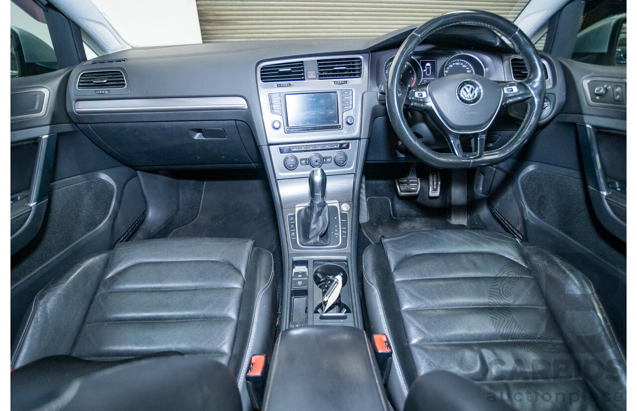 02/2017 Volkswagen Golf Alltrack 132 TSI (AWD) AU MY17 4D Wagon Pure White Turbo 1.8L