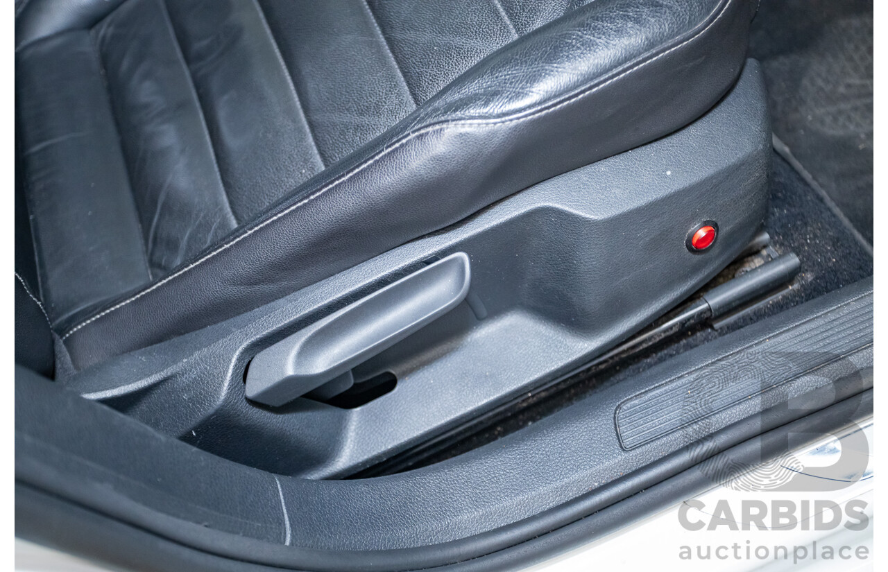 02/2017 Volkswagen Golf Alltrack 132 TSI (AWD) AU MY17 4D Wagon Pure White Turbo 1.8L