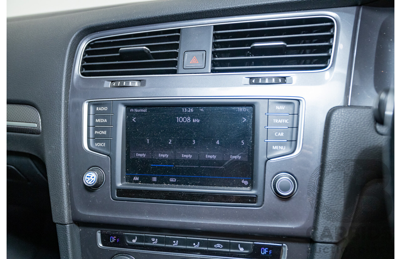 02/2017 Volkswagen Golf Alltrack 132 TSI (AWD) AU MY17 4D Wagon Pure White Turbo 1.8L