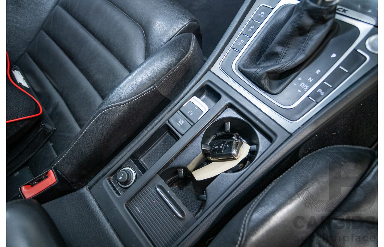 02/2017 Volkswagen Golf Alltrack 132 TSI (AWD) AU MY17 4D Wagon Pure White Turbo 1.8L