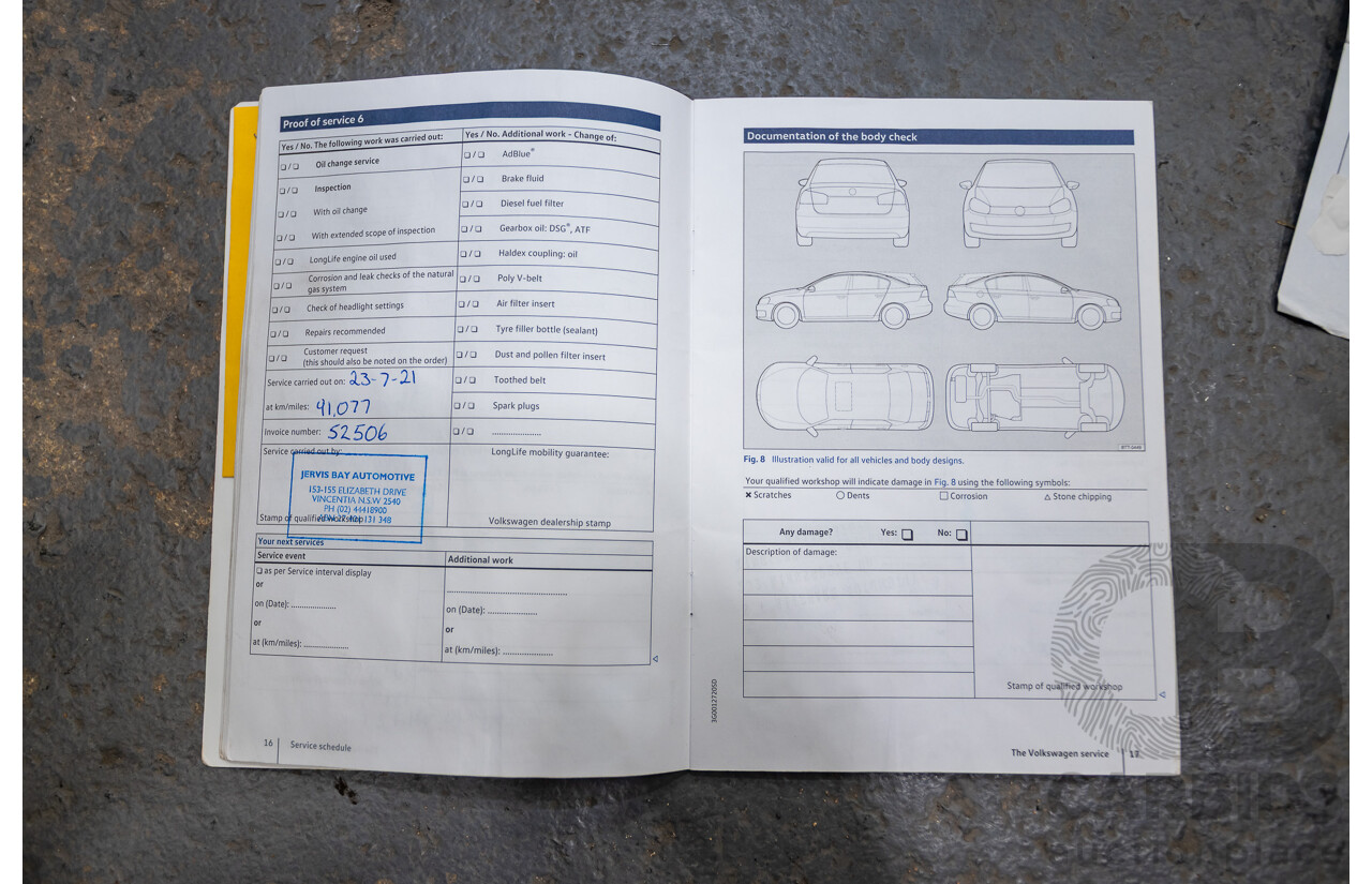 02/2017 Volkswagen Golf Alltrack 132 TSI (AWD) AU MY17 4D Wagon Pure White Turbo 1.8L