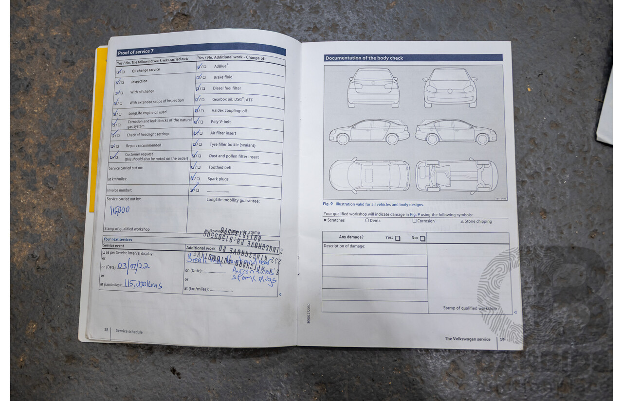 02/2017 Volkswagen Golf Alltrack 132 TSI (AWD) AU MY17 4D Wagon Pure White Turbo 1.8L