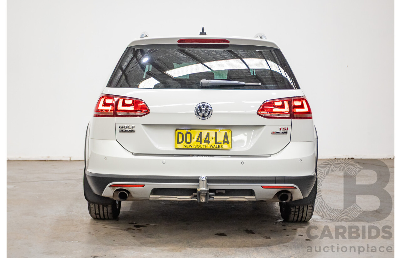02/2017 Volkswagen Golf Alltrack 132 TSI (AWD) AU MY17 4D Wagon Pure White Turbo 1.8L