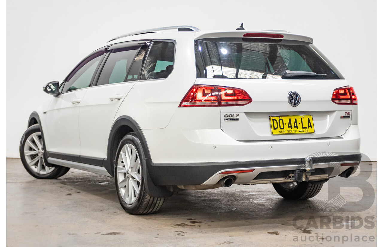 02/2017 Volkswagen Golf Alltrack 132 TSI (AWD) AU MY17 4D Wagon Pure White Turbo 1.8L