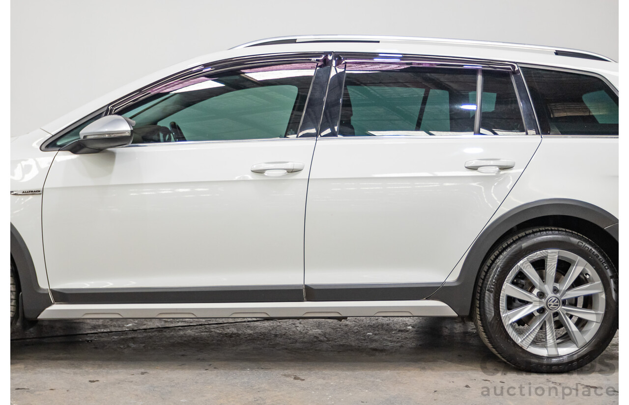 02/2017 Volkswagen Golf Alltrack 132 TSI (AWD) AU MY17 4D Wagon Pure White Turbo 1.8L