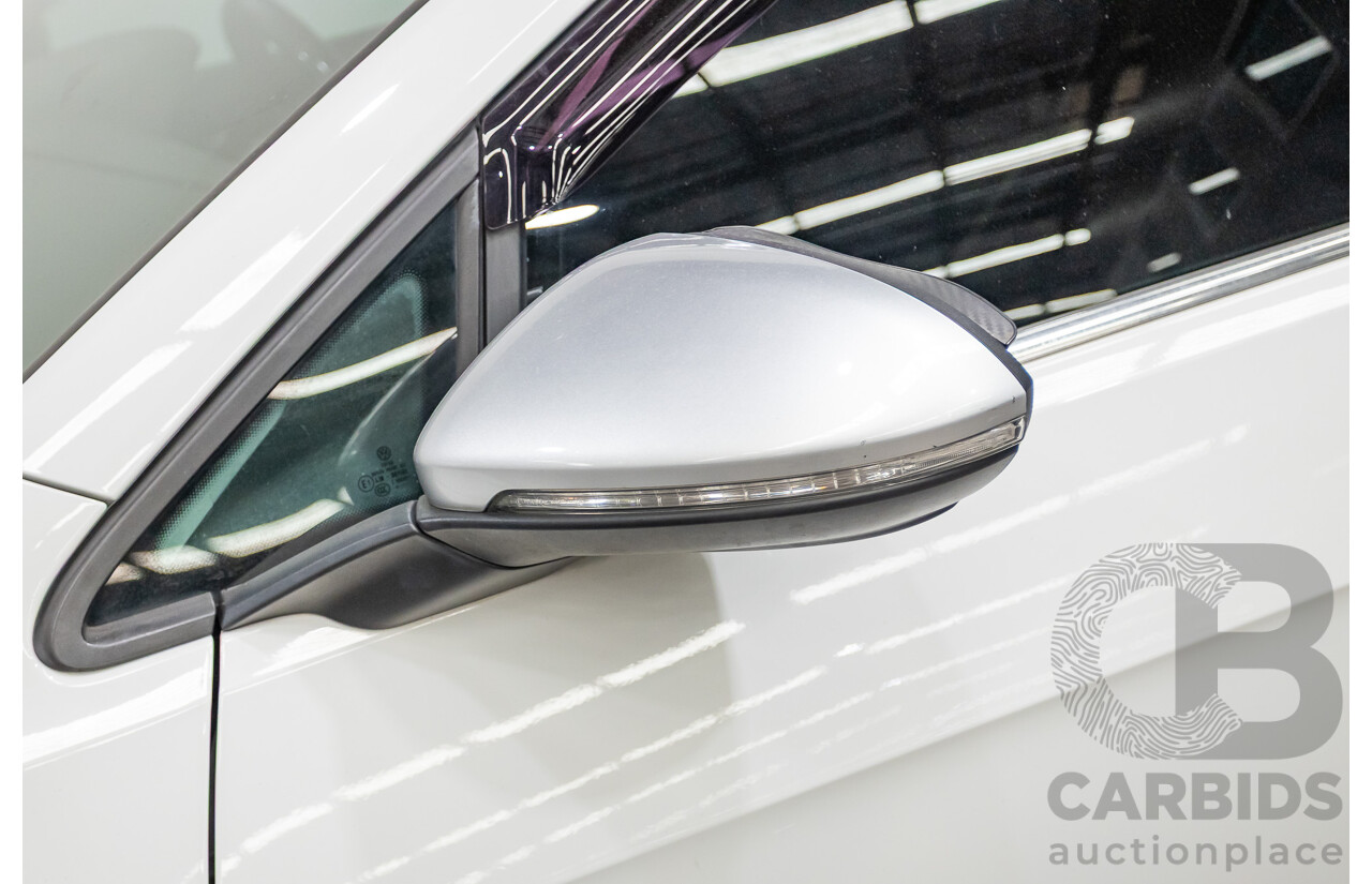 02/2017 Volkswagen Golf Alltrack 132 TSI (AWD) AU MY17 4D Wagon Pure White Turbo 1.8L