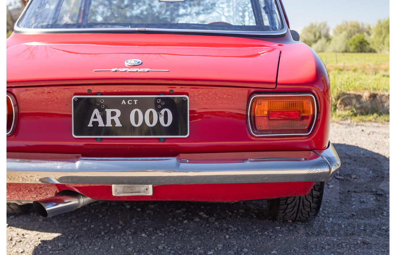 1/1969 Alfa Romeo GT Veloce 1750 2d Coupe Alfa Rosso Red 1.8L