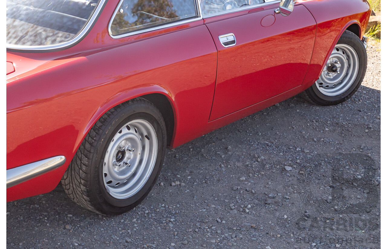 1/1969 Alfa Romeo GT Veloce 1750 2d Coupe Alfa Rosso Red 1.8L