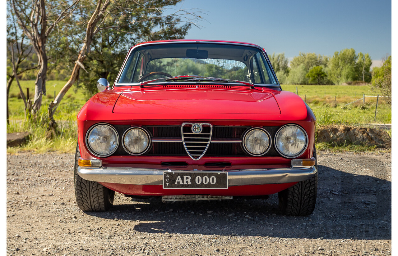 1/1969 Alfa Romeo GT Veloce 1750 2d Coupe Alfa Rosso Red 1.8L