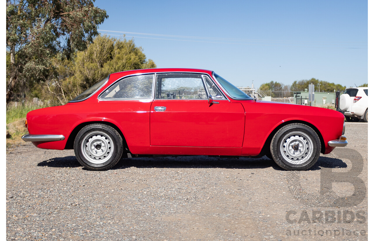 1/1969 Alfa Romeo GT Veloce 1750 2d Coupe Alfa Rosso Red 1.8L