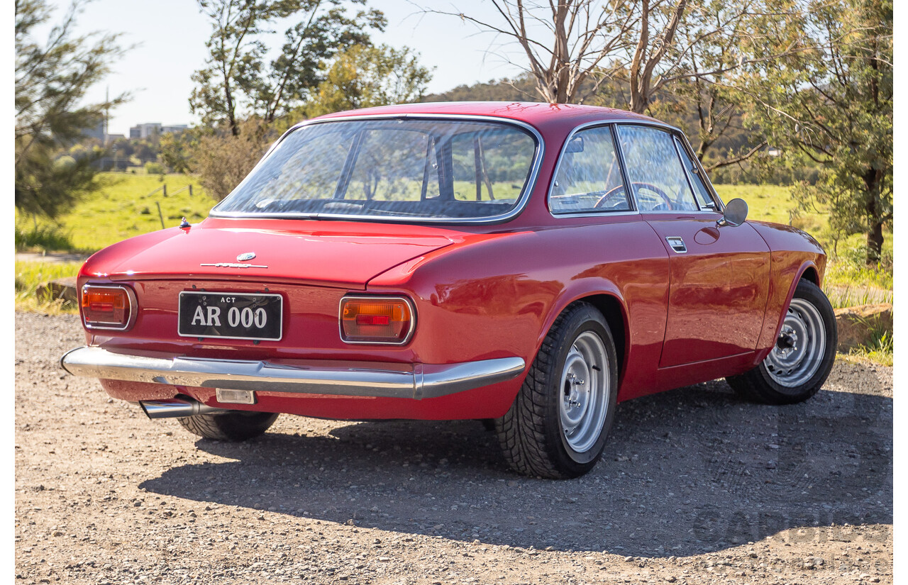 1/1969 Alfa Romeo GT Veloce 1750 2d Coupe Alfa Rosso Red 1.8L