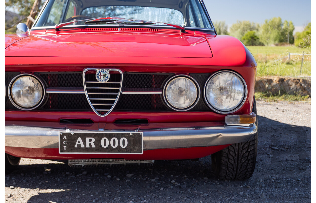 1/1969 Alfa Romeo GT Veloce 1750 2d Coupe Alfa Rosso Red 1.8L