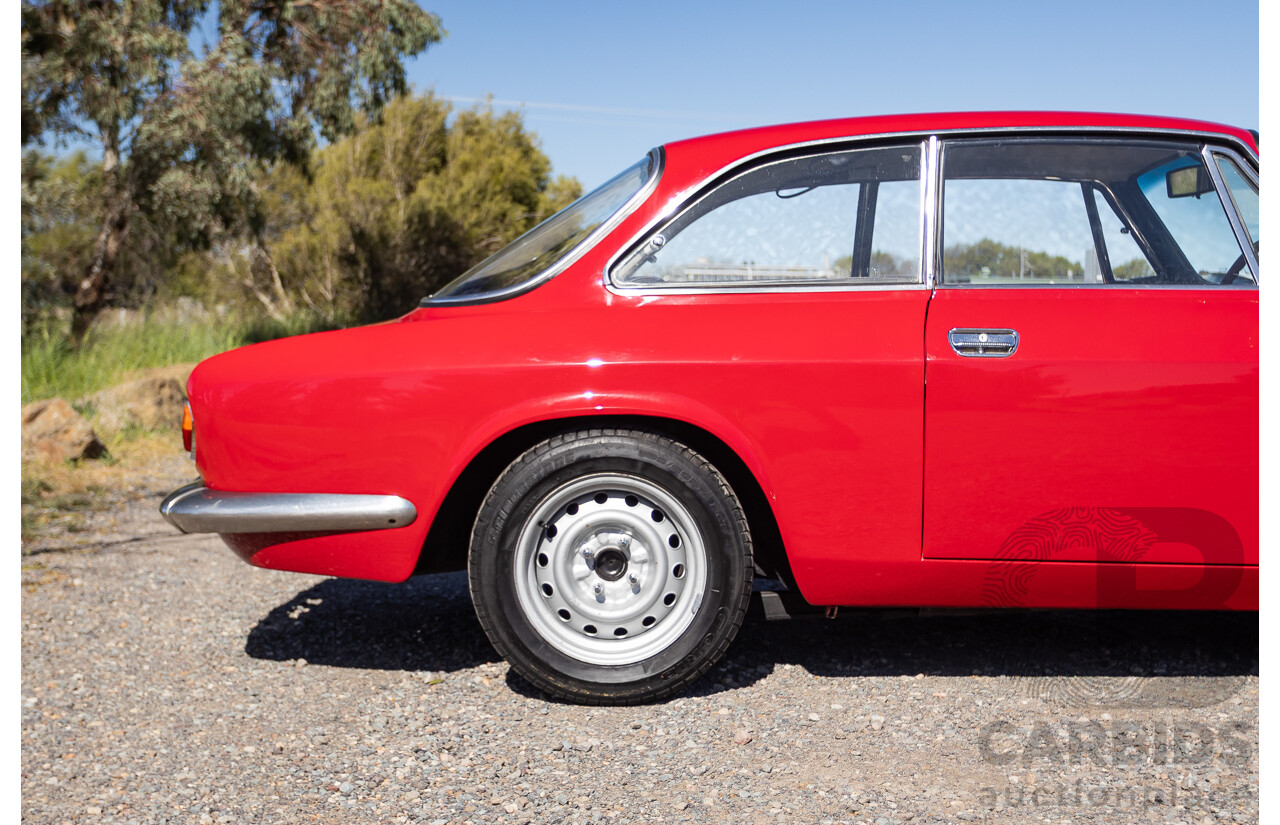1/1969 Alfa Romeo GT Veloce 1750 2d Coupe Alfa Rosso Red 1.8L