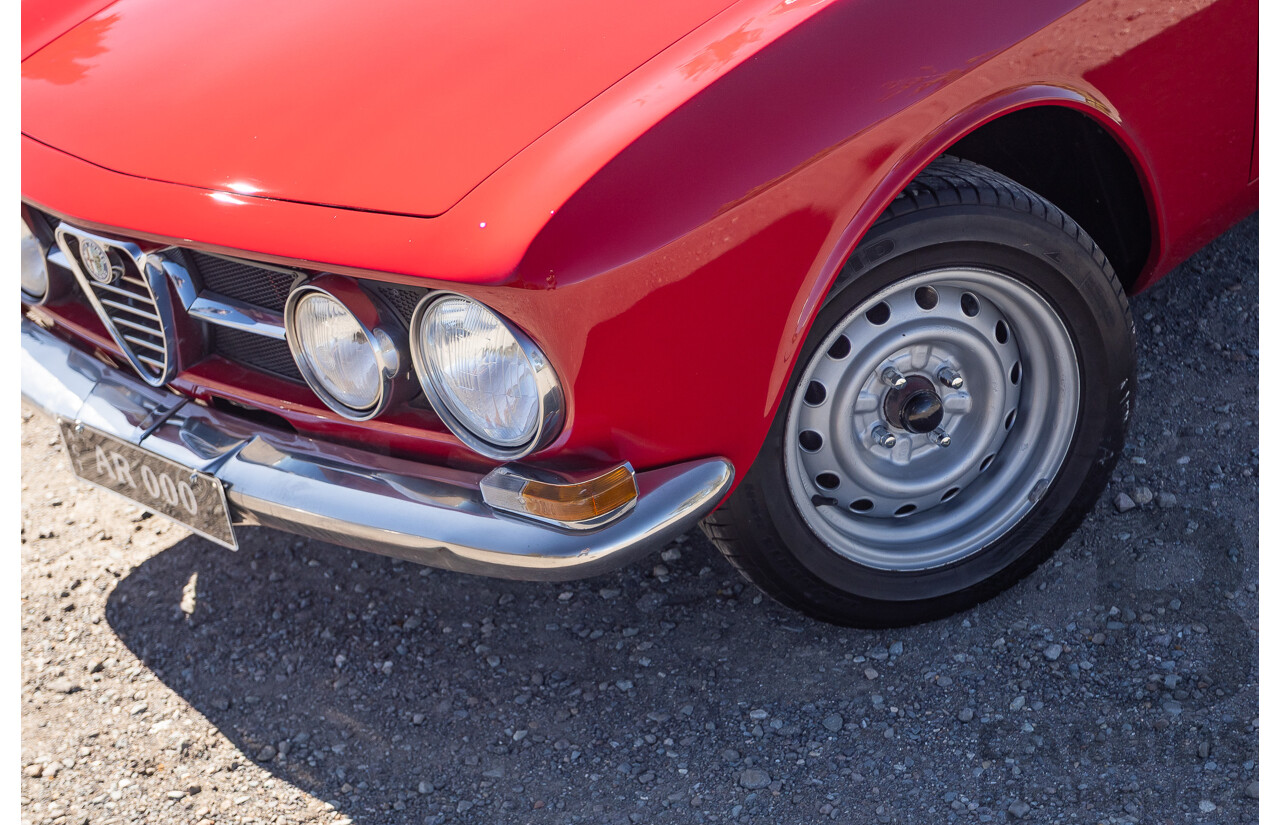 1/1969 Alfa Romeo GT Veloce 1750 2d Coupe Alfa Rosso Red 1.8L