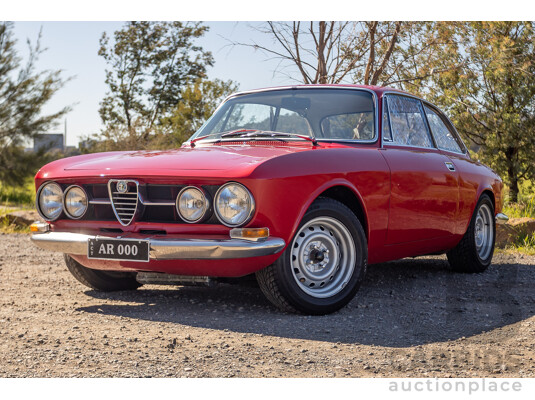 1/1969 Alfa Romeo GT Veloce 1750 2d Coupe Alfa Rosso Red 1.8L