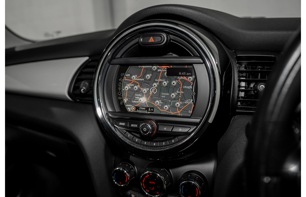 9/2015 Mini Cooper F56 3d Hatchback Pepper White/Midnight Black Turbo 1.5L
